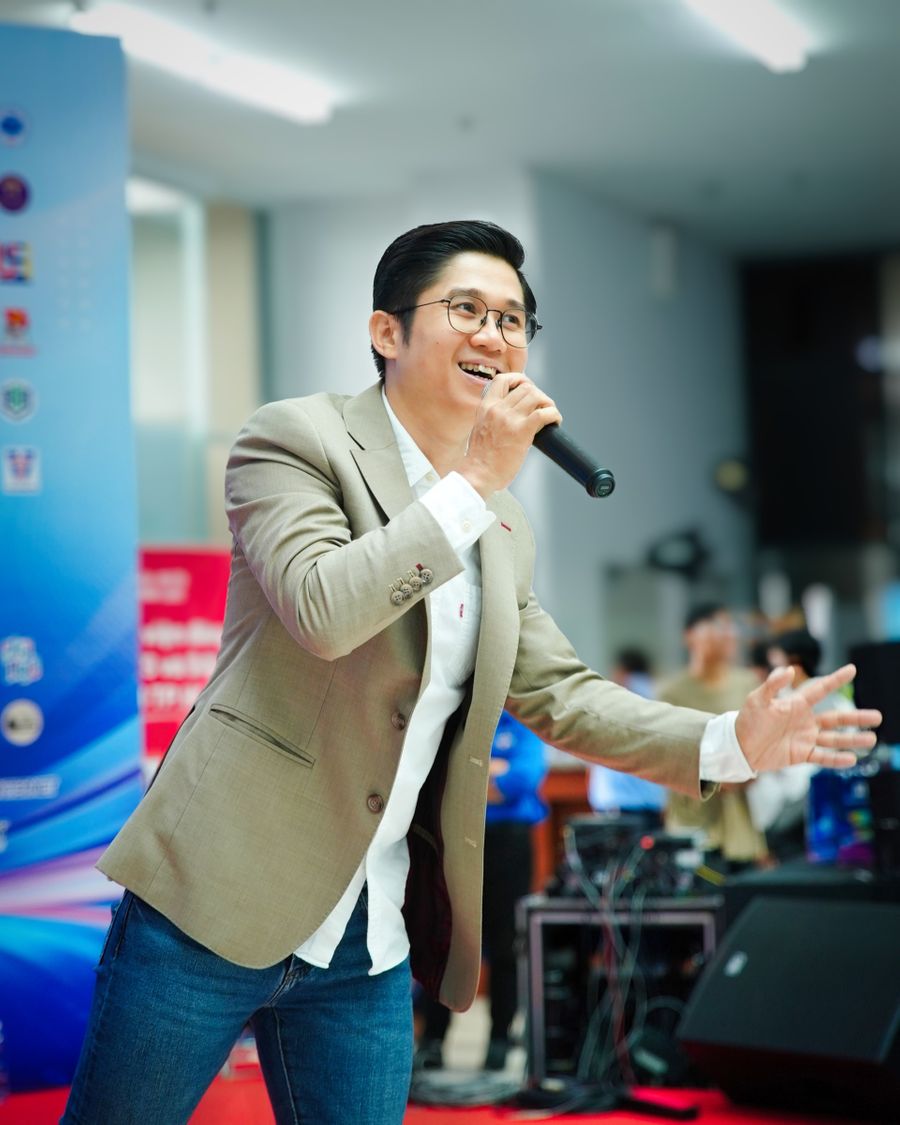 Huỳnh Duy Khương – Public Speaking